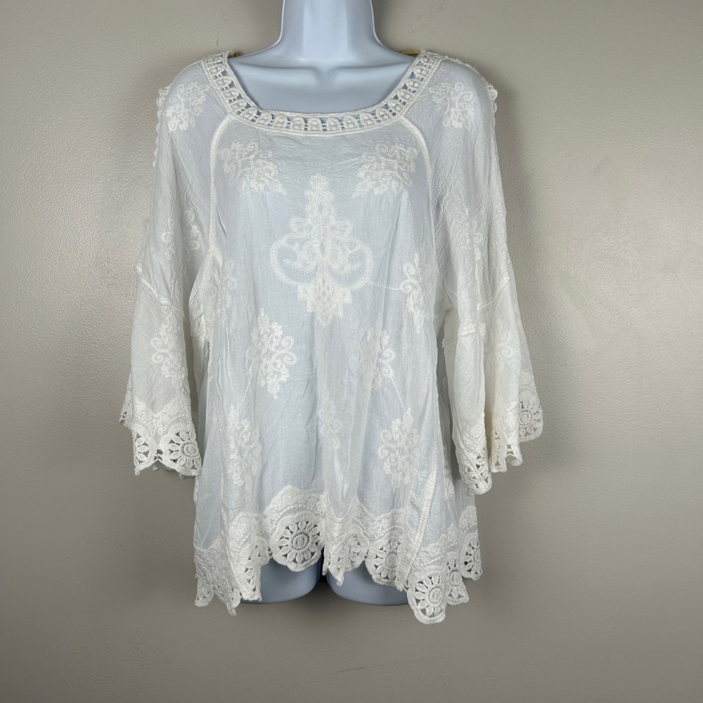 Democracy White Embroidered Cold Shoulder Blouse Crochet Lace Top Medium Boho
